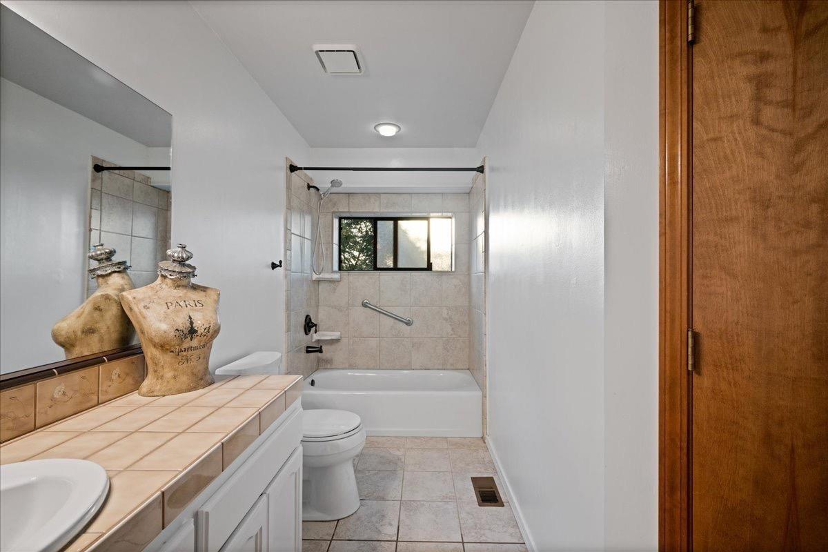Detail Gallery Image 23 of 37 For 13968 Sun Forest Dr, Penn Valley,  CA 95946 - 2 Beds | 2 Baths