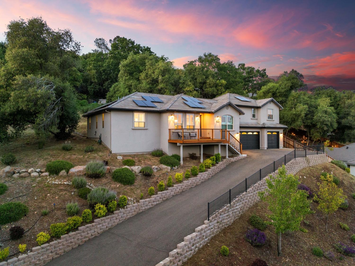Photo of 1471 Brendan Wy in Placerville, CA