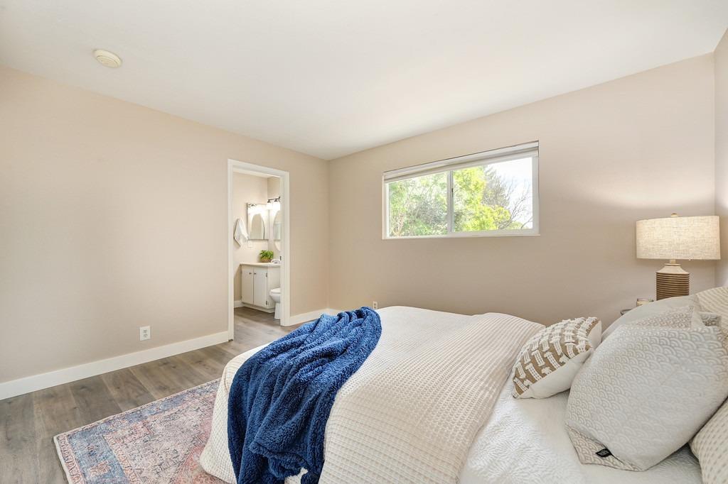 Detail Gallery Image 21 of 48 For 1422 Monarch Ln, Davis,  CA 95618 - 3 Beds | 2 Baths