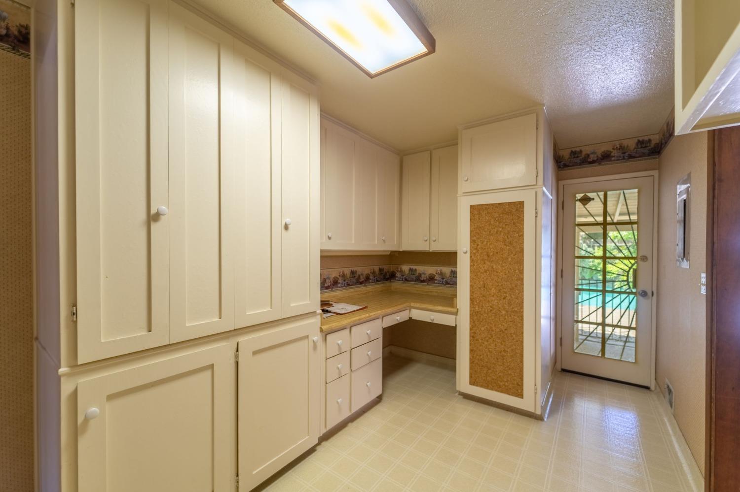 Detail Gallery Image 27 of 38 For 1305 Fransen Ct, Modesto,  CA 95355 - 3 Beds | 2/1 Baths
