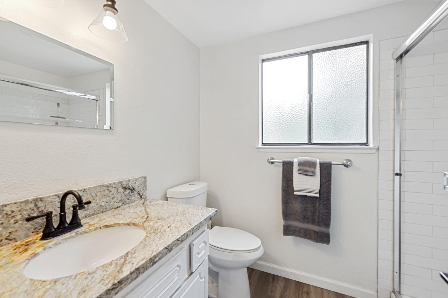 Detail Gallery Image 7 of 16 For 7832 Hampton Ln, Citrus Heights,  CA 95610 - 3 Beds | 2 Baths