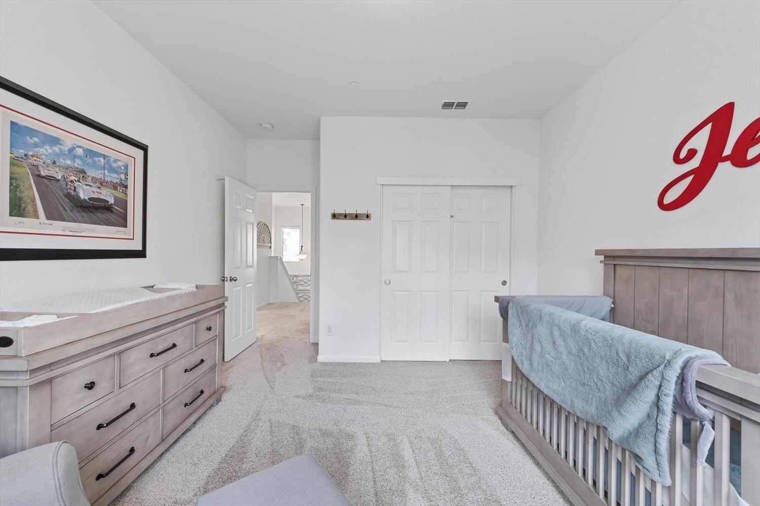 Detail Gallery Image 31 of 58 For 332 Alsace Ct, Roseville,  CA 95747 - 5 Beds | 3/1 Baths