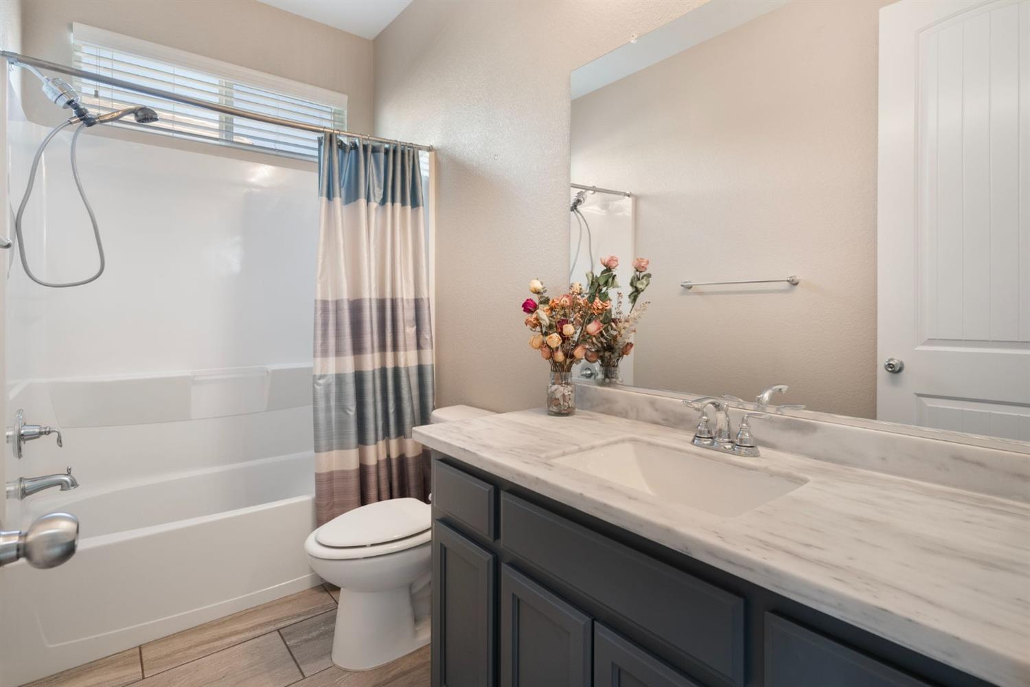 Detail Gallery Image 18 of 23 For 1749 Sandypoint Rd, West Sacramento,  CA 95691 - 3 Beds | 2 Baths