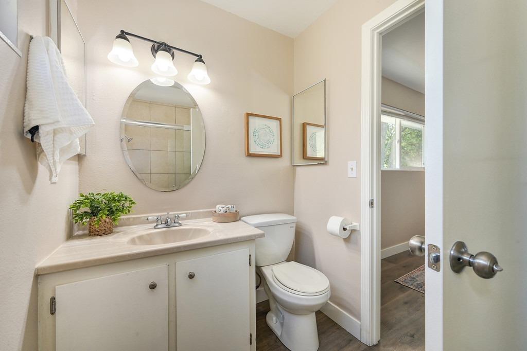 Detail Gallery Image 22 of 48 For 1422 Monarch Ln, Davis,  CA 95618 - 3 Beds | 2 Baths