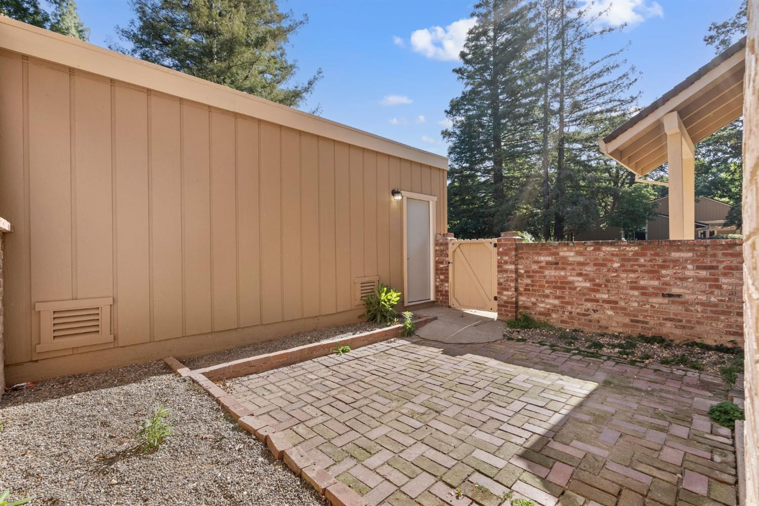 Detail Gallery Image 53 of 59 For 6818 Castillo Ct, Citrus Heights,  CA 95621 - 3 Beds | 2/1 Baths
