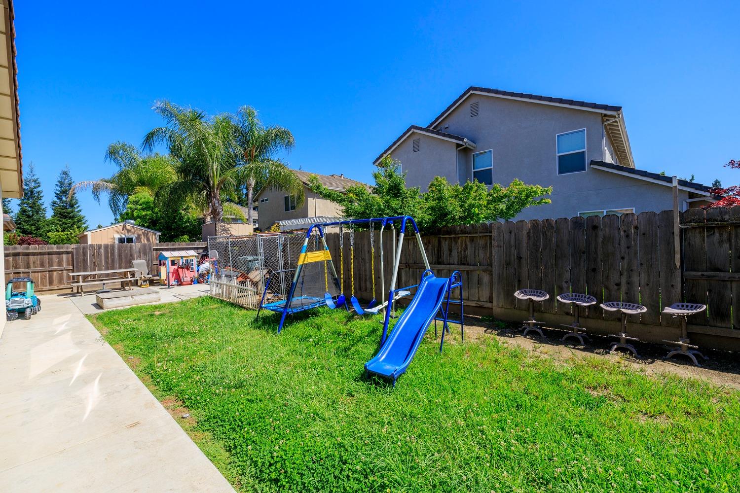 Detail Gallery Image 22 of 28 For 1517 Countrywood Ln, Escalon,  CA 95320 - 3 Beds | 2 Baths