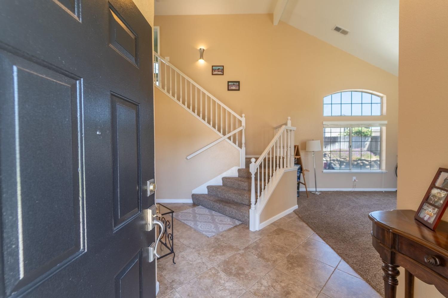 Detail Gallery Image 7 of 32 For 233 Pinto Creek Ct, Oakdale,  CA 95361 - 3 Beds | 2/1 Baths