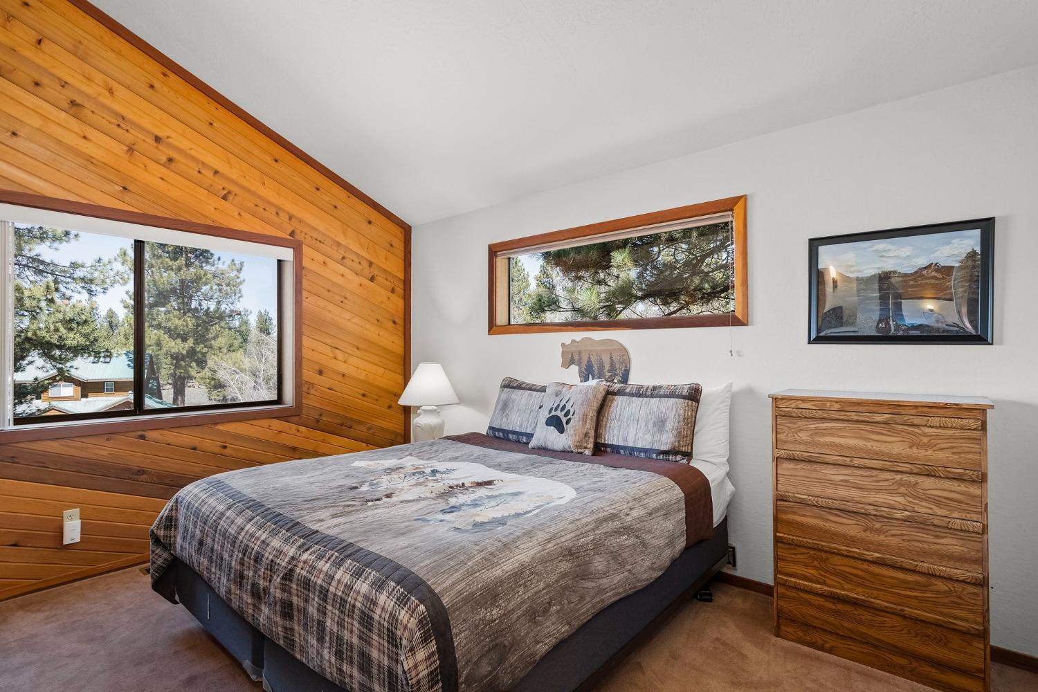 Detail Gallery Image 15 of 41 For 251 Basque Dr, Truckee,  CA 96161 - 3 Beds | 2 Baths