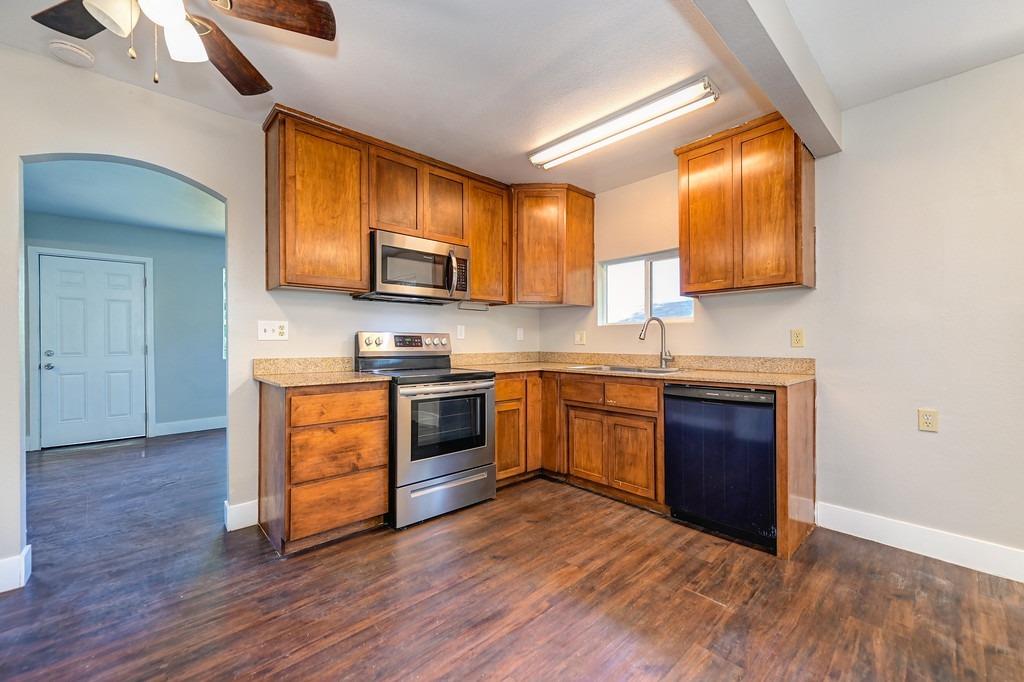 Detail Gallery Image 9 of 28 For 740 Orange St, Yuba City,  CA 95991 - 2 Beds | 2 Baths