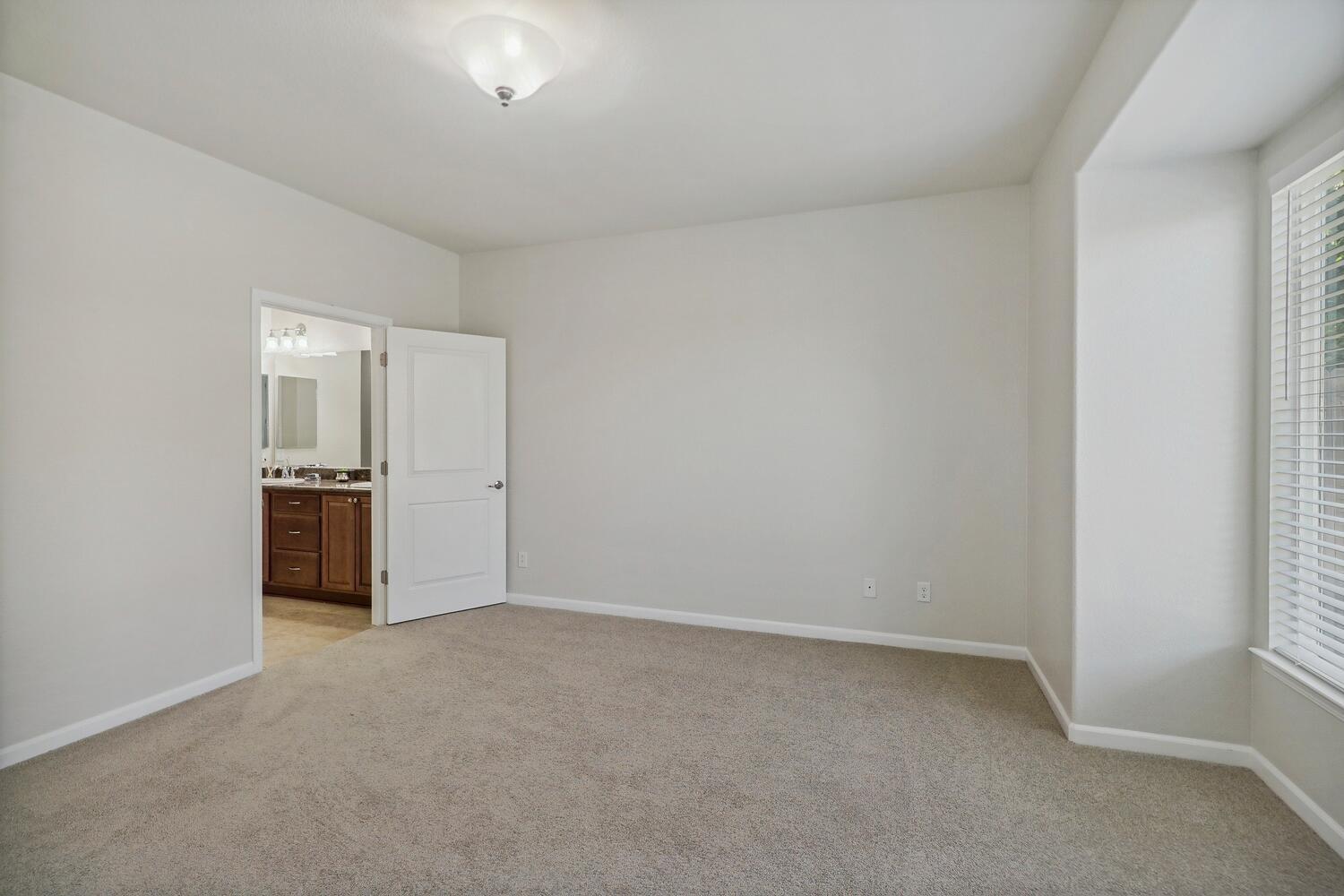 Detail Gallery Image 19 of 50 For 7921 Dearne Way, Elk Grove,  CA 95757 - 2 Beds | 2 Baths