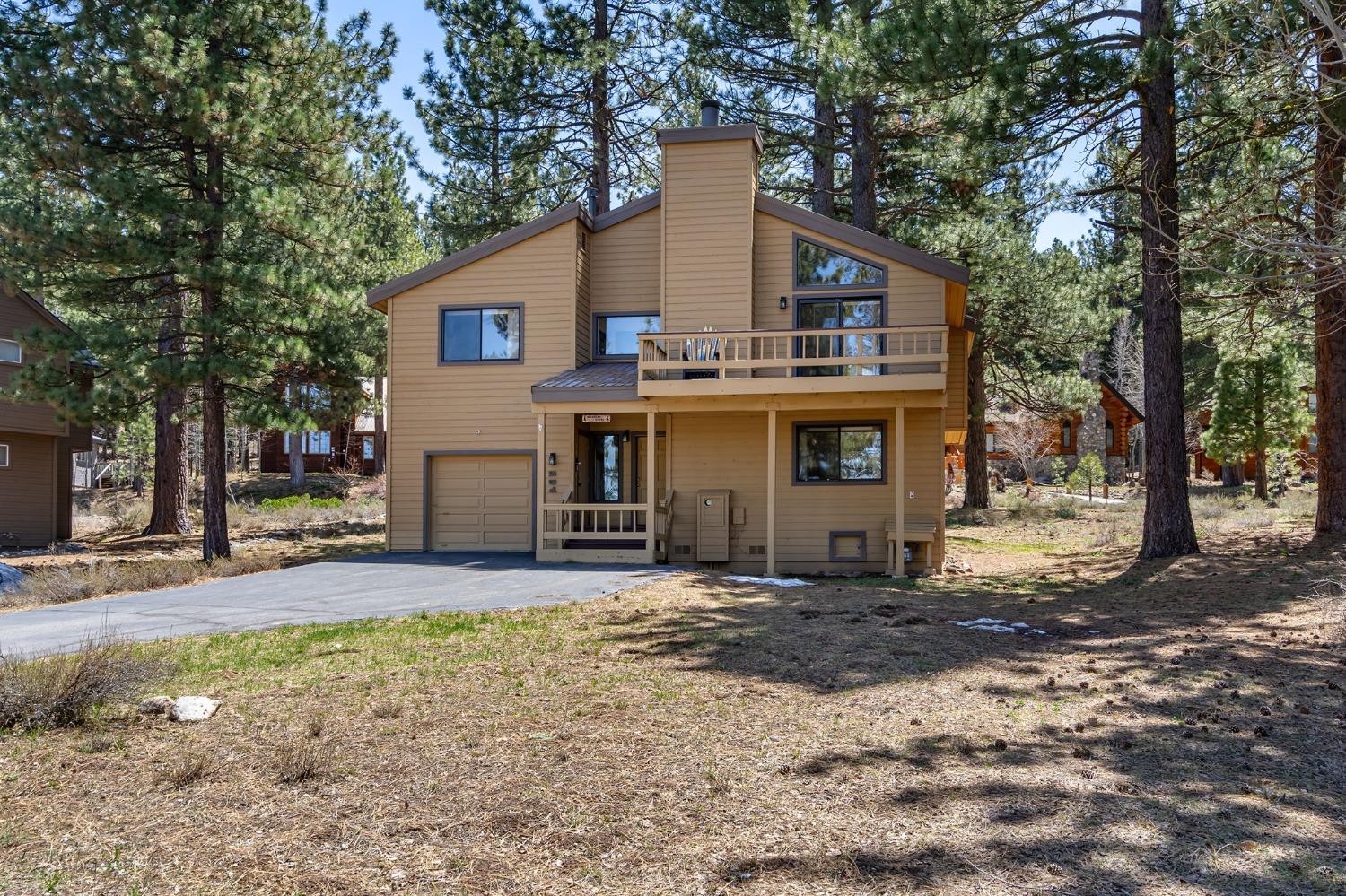 Detail Gallery Image 1 of 41 For 251 Basque Dr, Truckee,  CA 96161 - 3 Beds | 2 Baths