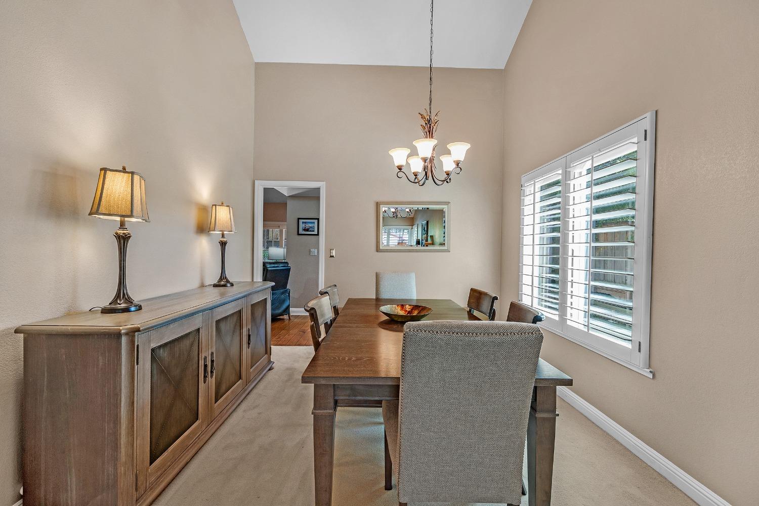 Detail Gallery Image 9 of 36 For 3212 Touriga Dr, Pleasanton,  CA 94566 - 4 Beds | 2 Baths