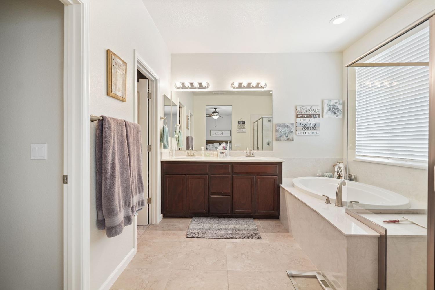 Detail Gallery Image 16 of 38 For 2125 Artistry Dr, Modesto,  CA 95357 - 3 Beds | 2/1 Baths