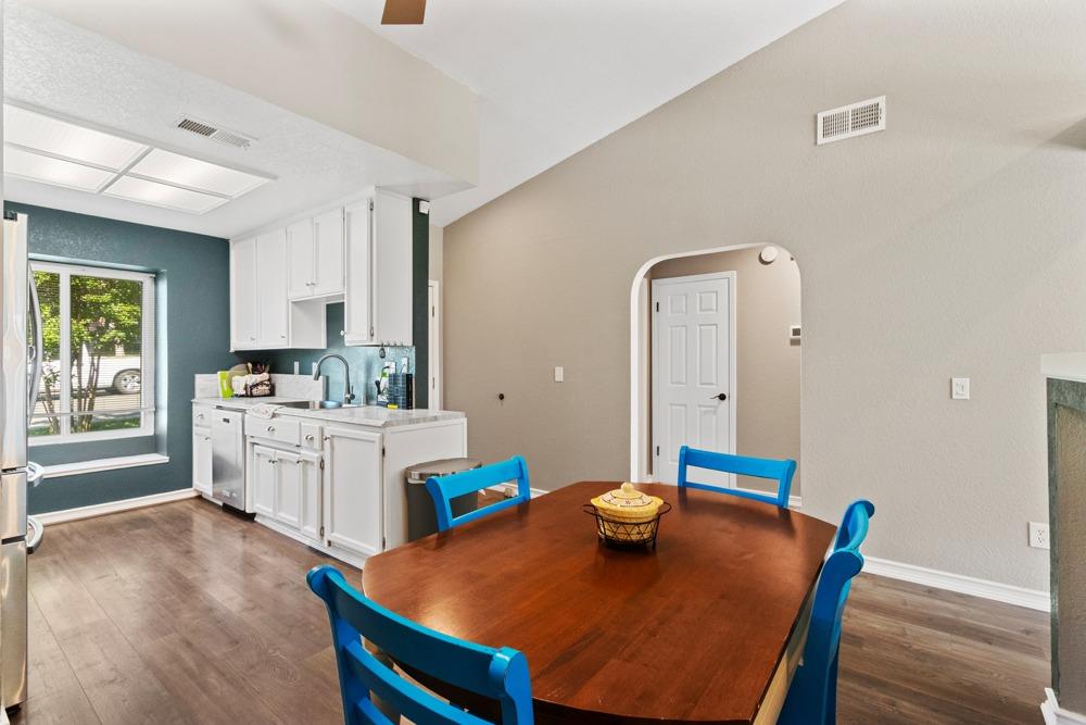 Detail Gallery Image 10 of 33 For 8102 Prairie Hills Ct, Antelope,  CA 95843 - 2 Beds | 1 Baths