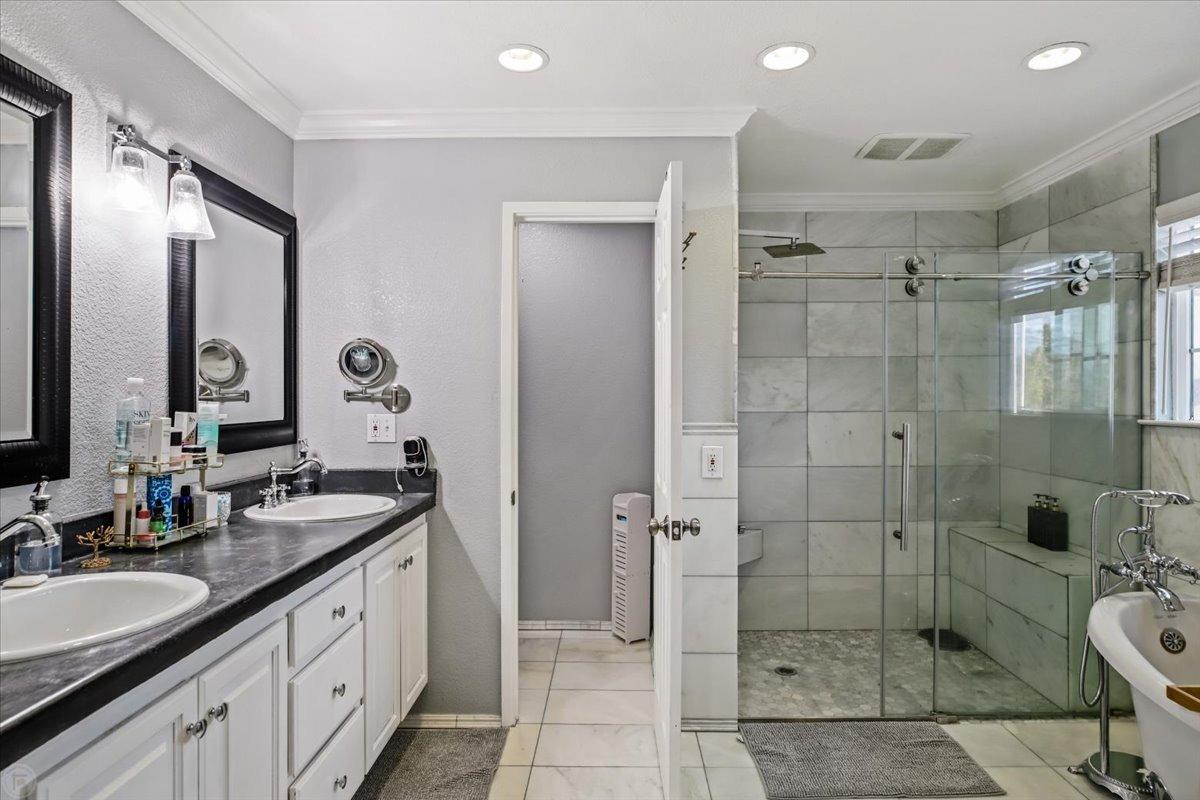 Detail Gallery Image 29 of 46 For 85 S C St, Tracy,  CA 95376 - 3 Beds | 2/1 Baths