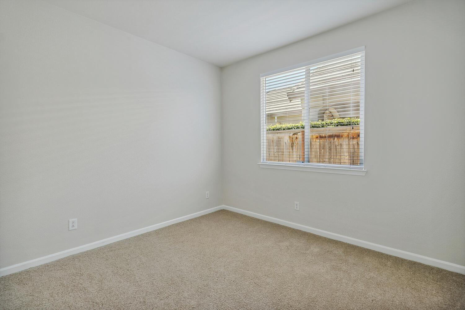 Detail Gallery Image 25 of 50 For 7921 Dearne Way, Elk Grove,  CA 95757 - 2 Beds | 2 Baths