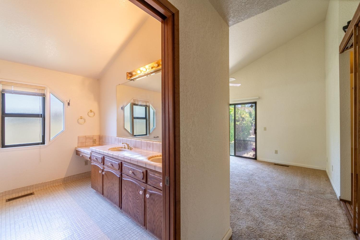 Detail Gallery Image 28 of 38 For 1305 Fransen Ct, Modesto,  CA 95355 - 3 Beds | 2/1 Baths
