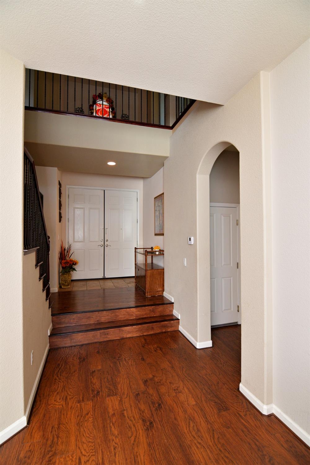 Detail Gallery Image 3 of 23 For 10169 Brenna, Elk Grove,  CA 95757 - 4 Beds | 3/1 Baths
