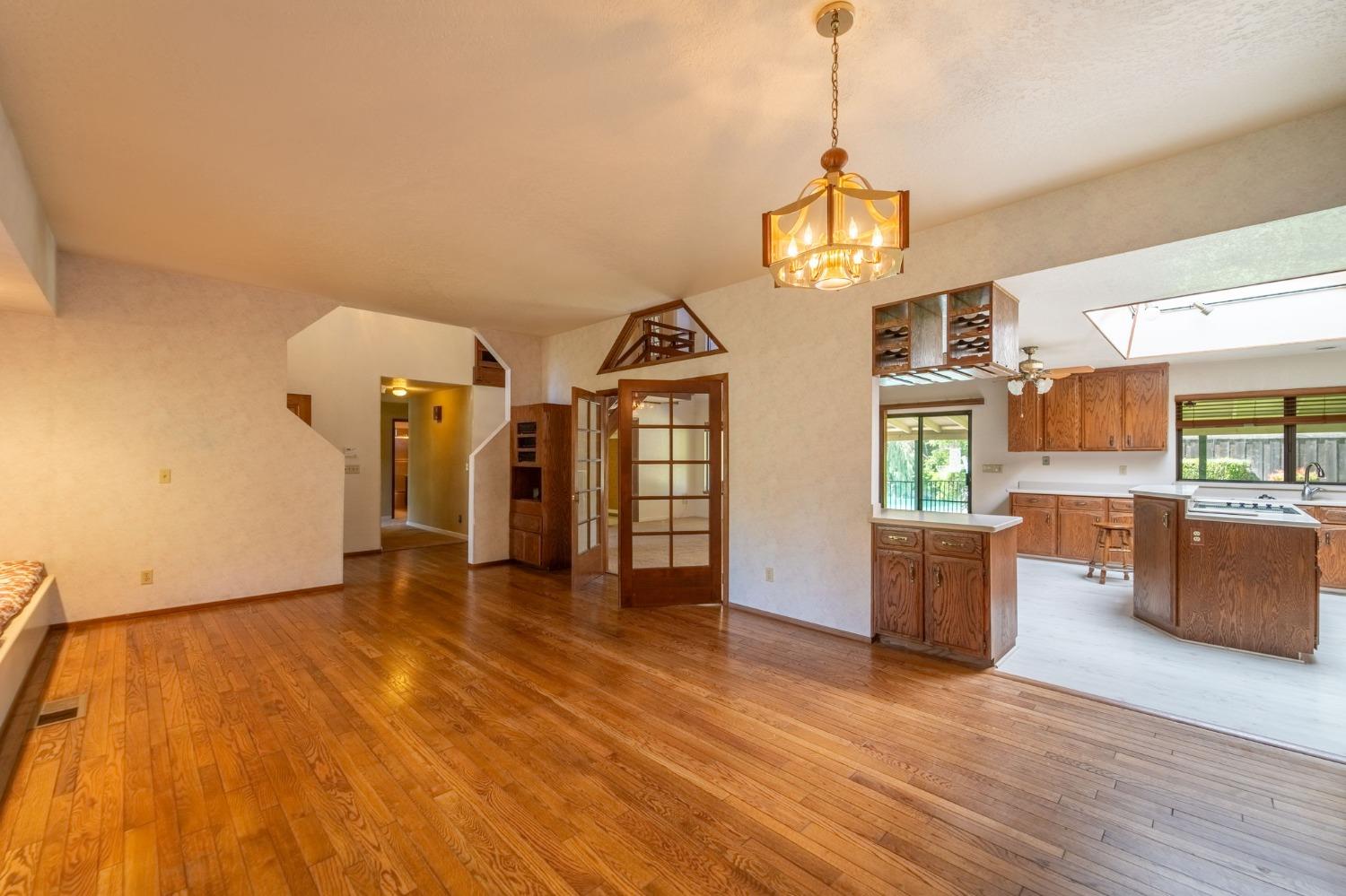 Detail Gallery Image 8 of 38 For 1305 Fransen Ct, Modesto,  CA 95355 - 3 Beds | 2/1 Baths