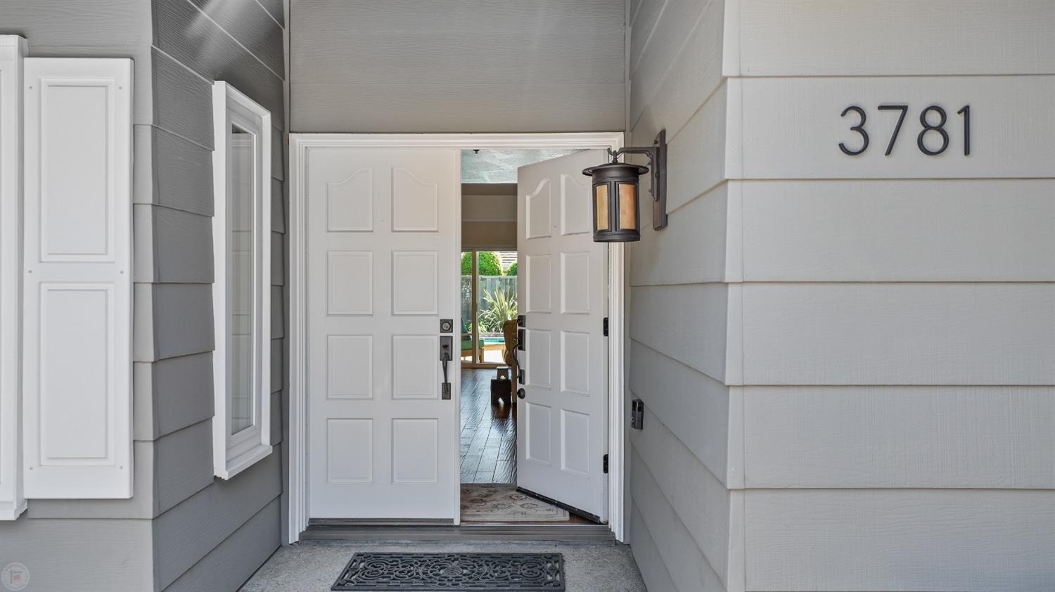Detail Gallery Image 10 of 80 For 3781 Hatchers Cir, Stockton,  CA 95219 - 3 Beds | 2 Baths