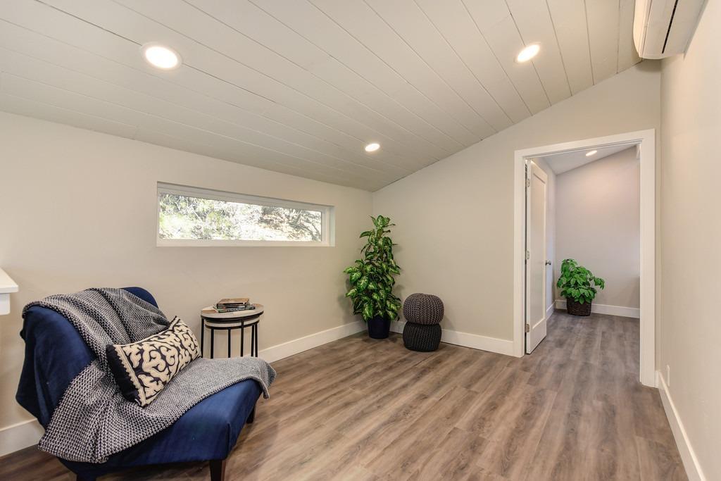 Detail Gallery Image 16 of 38 For 16228 Gold Bug Rd, Nevada City,  CA 95959 - 2 Beds | 2 Baths