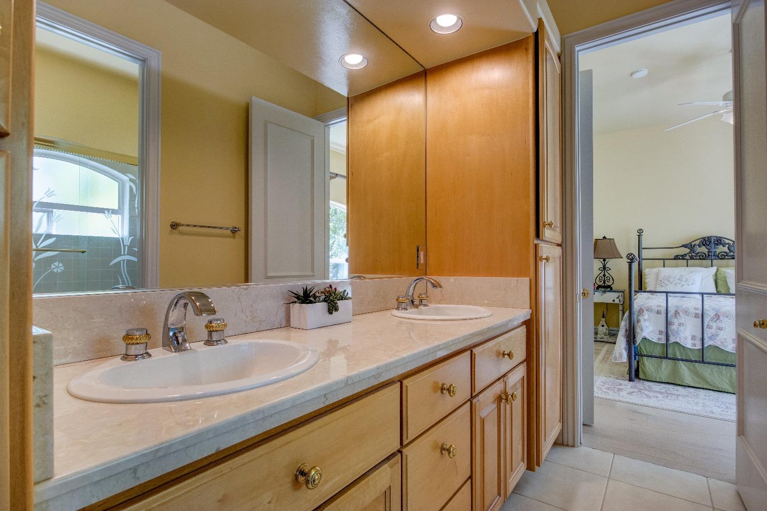 Detail Gallery Image 34 of 98 For 13320 Oakstream Rd, Plymouth,  CA 95669 - 3 Beds | 2/1 Baths