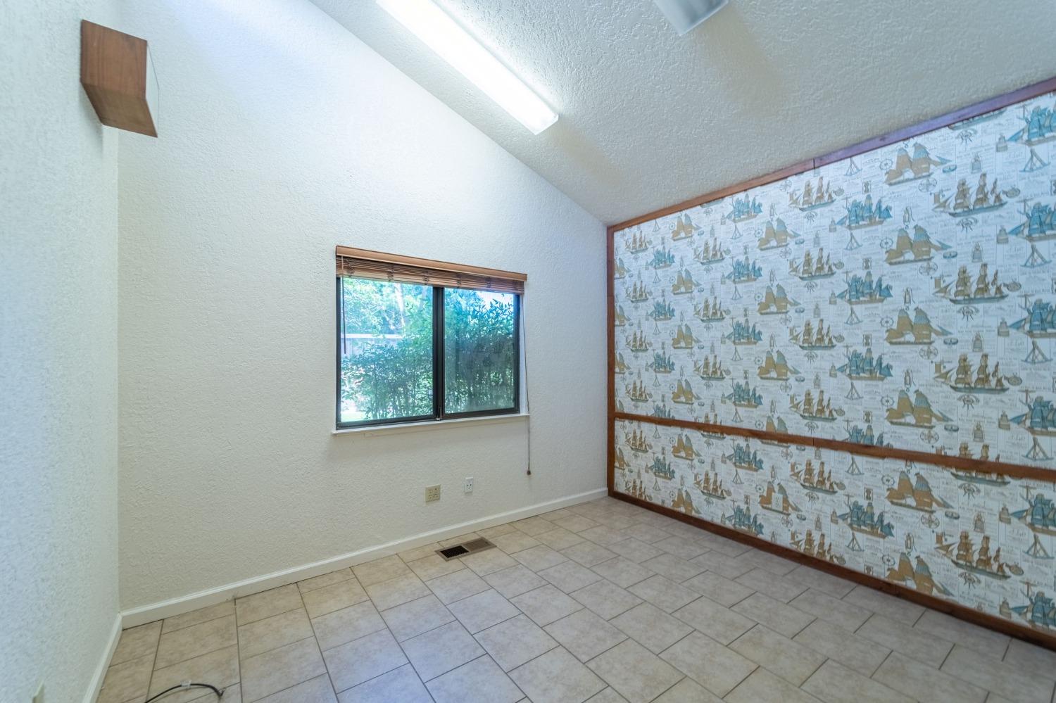 Detail Gallery Image 17 of 38 For 1305 Fransen Ct, Modesto,  CA 95355 - 3 Beds | 2/1 Baths