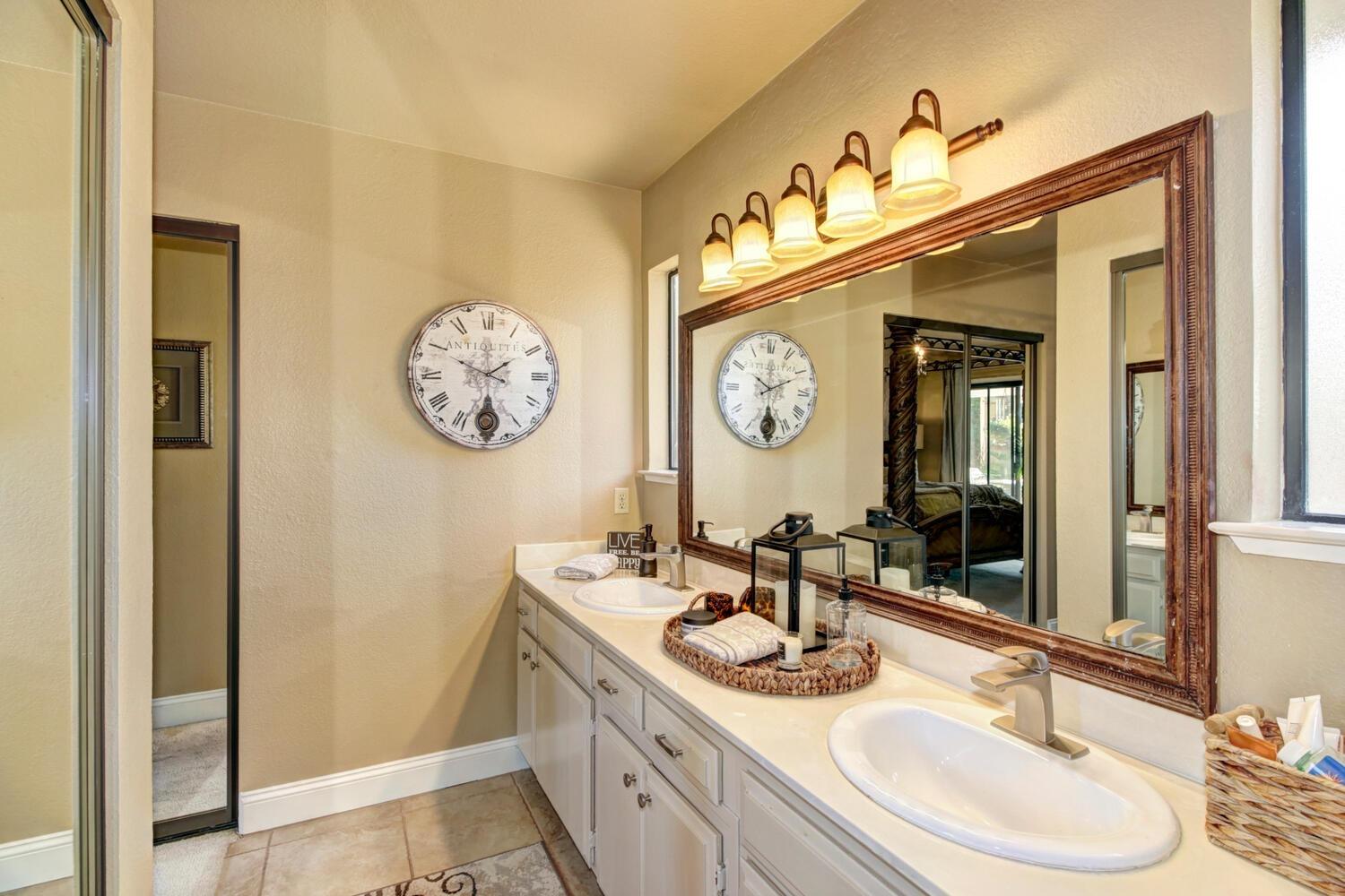 Detail Gallery Image 36 of 60 For 1303 Carnation Ct, Roseville,  CA 95661 - 3 Beds | 2 Baths