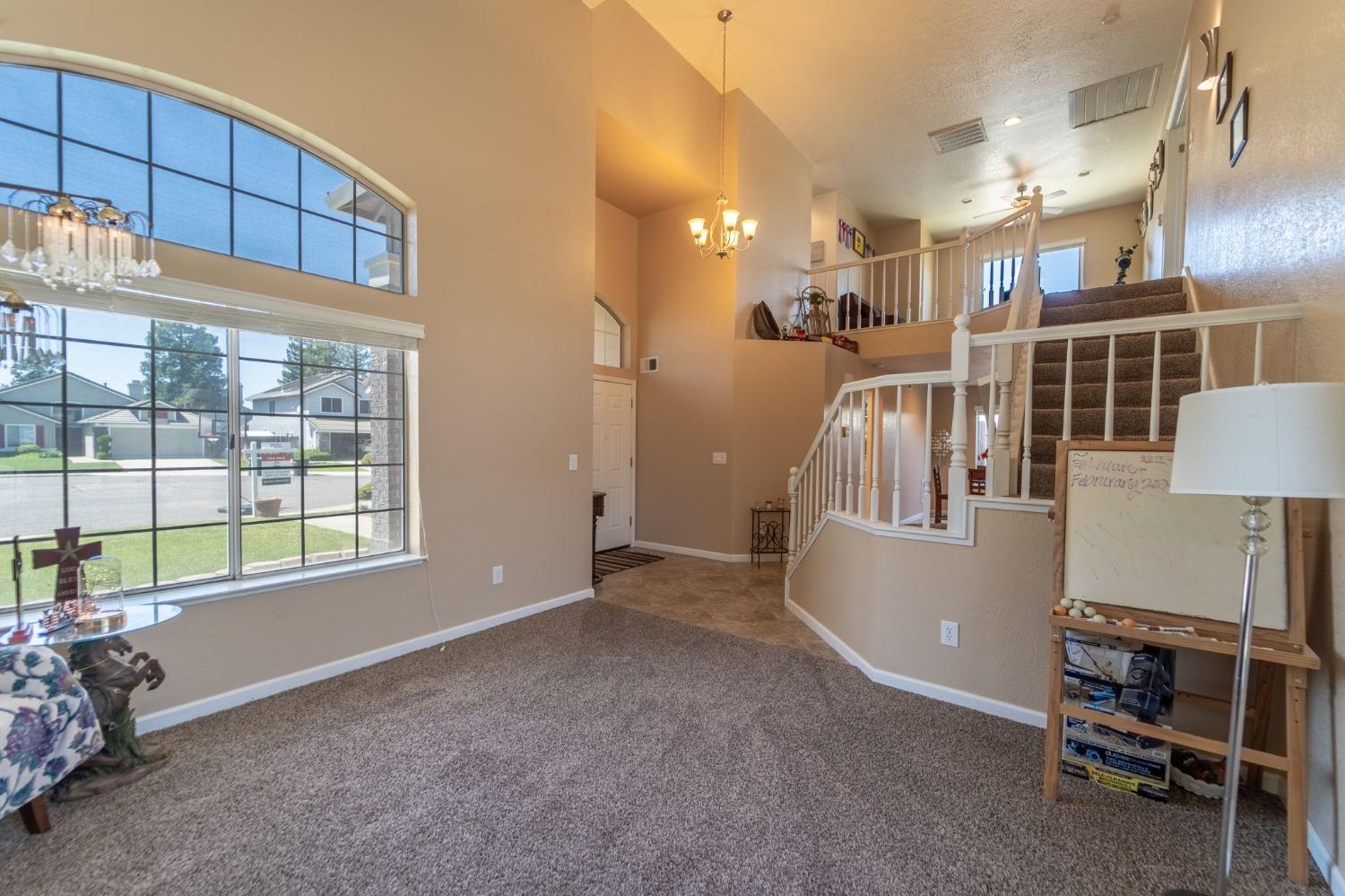 Detail Gallery Image 9 of 32 For 233 Pinto Creek Ct, Oakdale,  CA 95361 - 3 Beds | 2/1 Baths