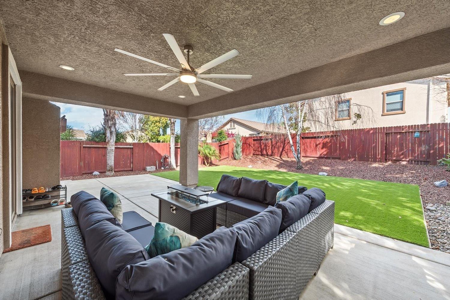 Detail Gallery Image 43 of 58 For 332 Alsace Ct, Roseville,  CA 95747 - 5 Beds | 3/1 Baths