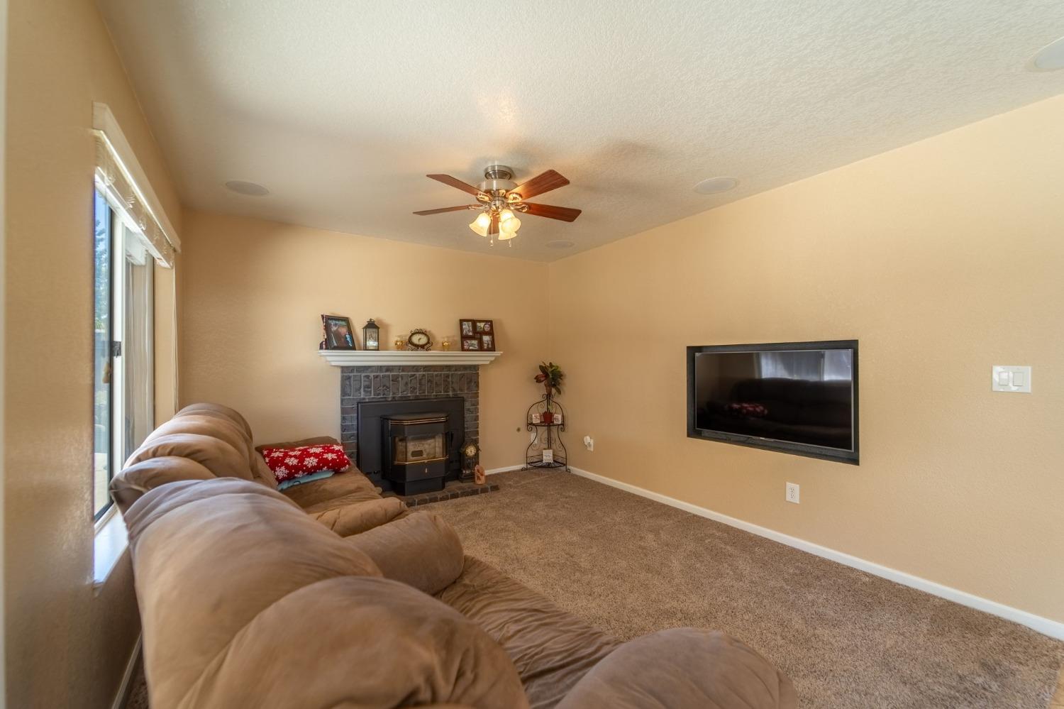 Detail Gallery Image 19 of 32 For 233 Pinto Creek Ct, Oakdale,  CA 95361 - 3 Beds | 2/1 Baths