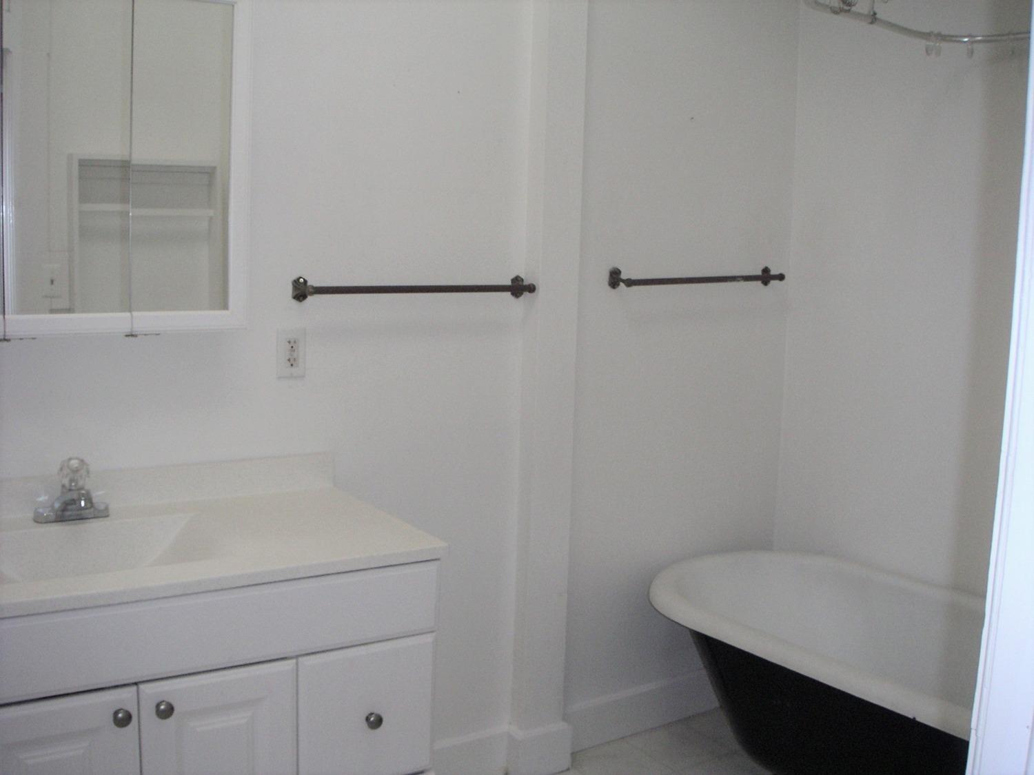 Detail Gallery Image 34 of 44 For 425 14th St, Sacramento,  CA 95814 - – Beds | – Baths