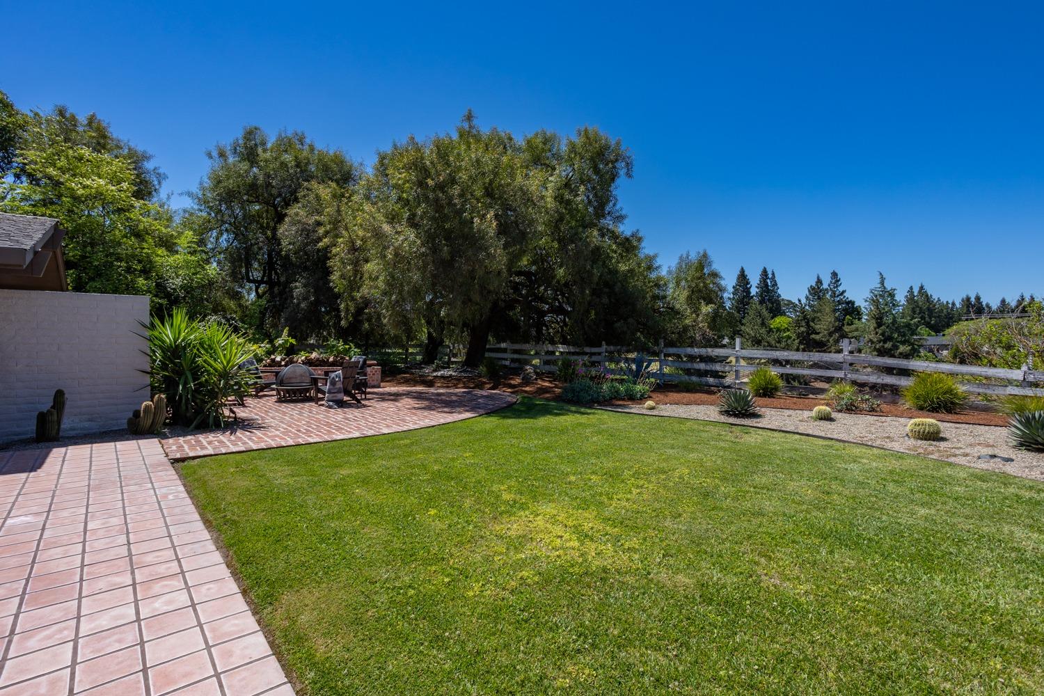 Detail Gallery Image 34 of 60 For 11201 Valley Oak Dr, Oakdale,  CA 95361 - 3 Beds | 3/1 Baths