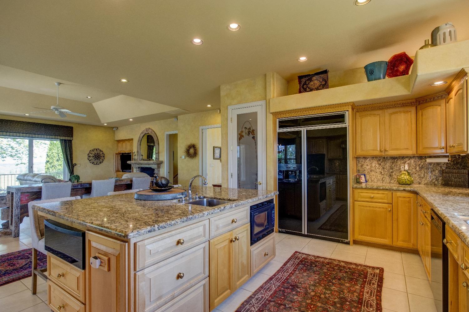 Detail Gallery Image 13 of 98 For 13320 Oakstream Rd, Plymouth,  CA 95669 - 3 Beds | 2/1 Baths