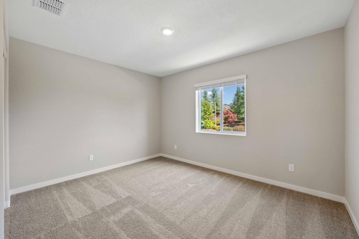 Detail Gallery Image 18 of 19 For 2375 Comstock Ln, Lincoln,  CA 95648 - 3 Beds | 2/1 Baths