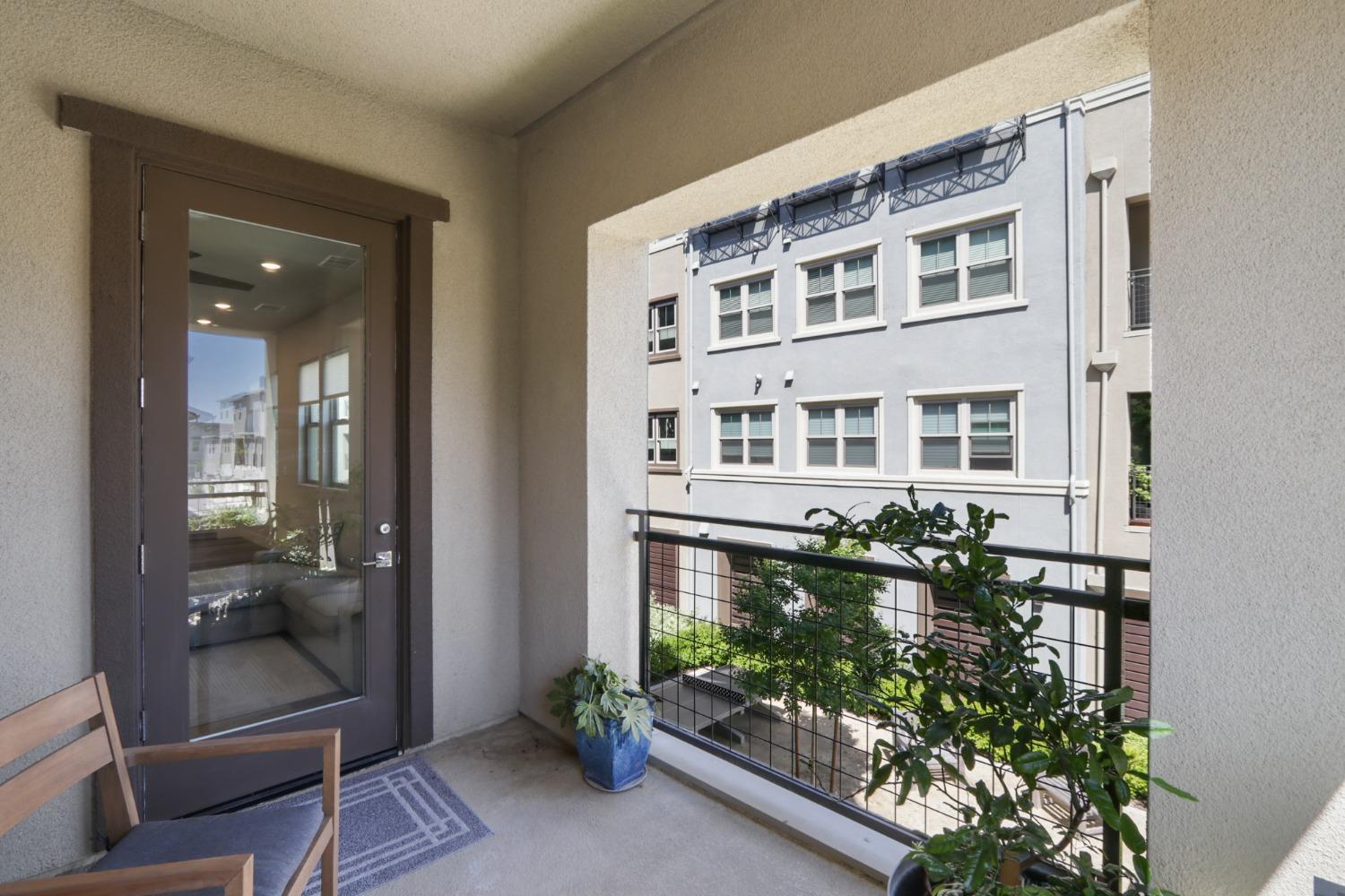 Detail Gallery Image 10 of 46 For 1661 Spring St #222,  Davis,  CA 95616 - 2 Beds | 2/1 Baths