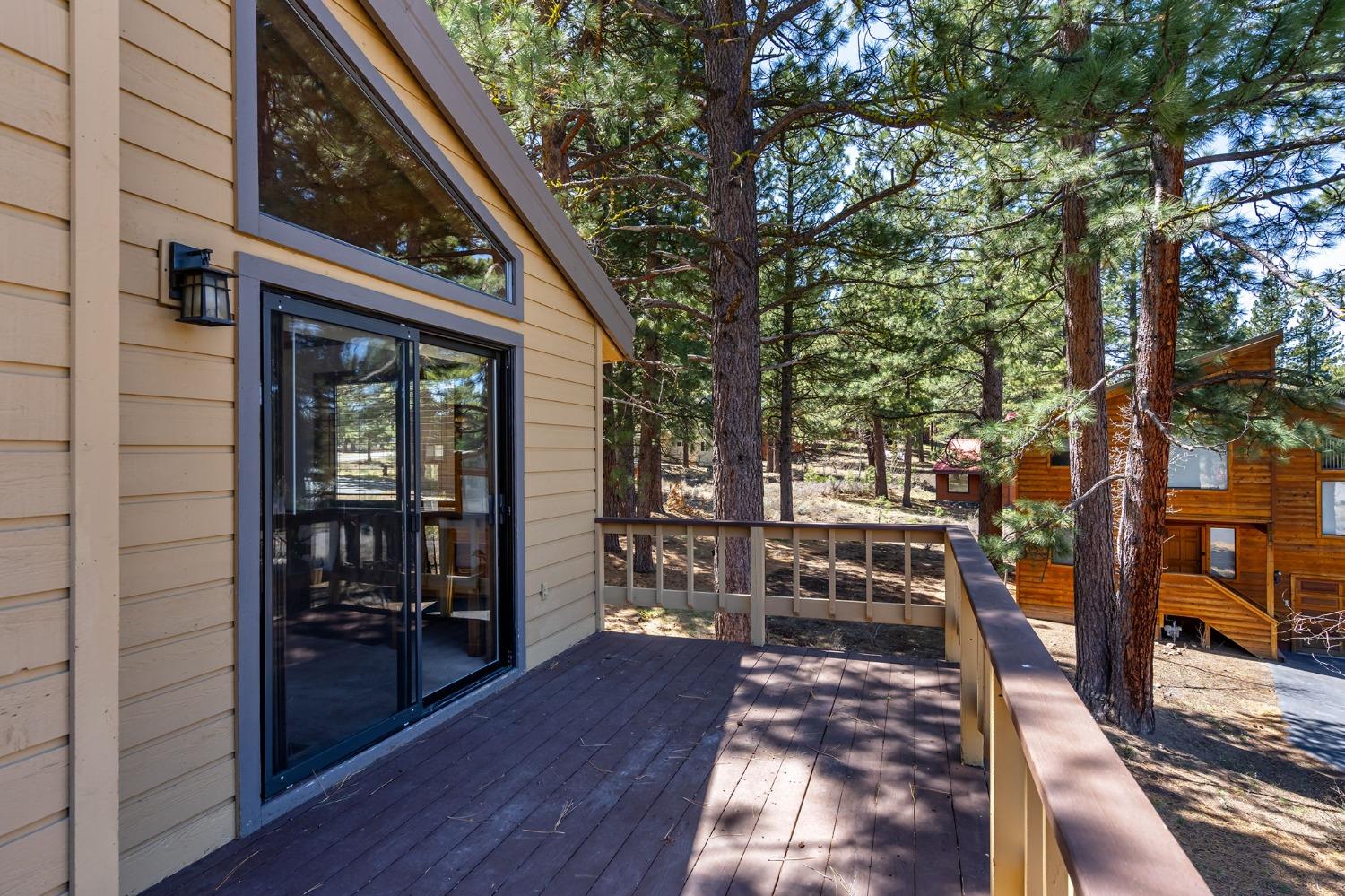 Detail Gallery Image 25 of 41 For 251 Basque Dr, Truckee,  CA 96161 - 3 Beds | 2 Baths