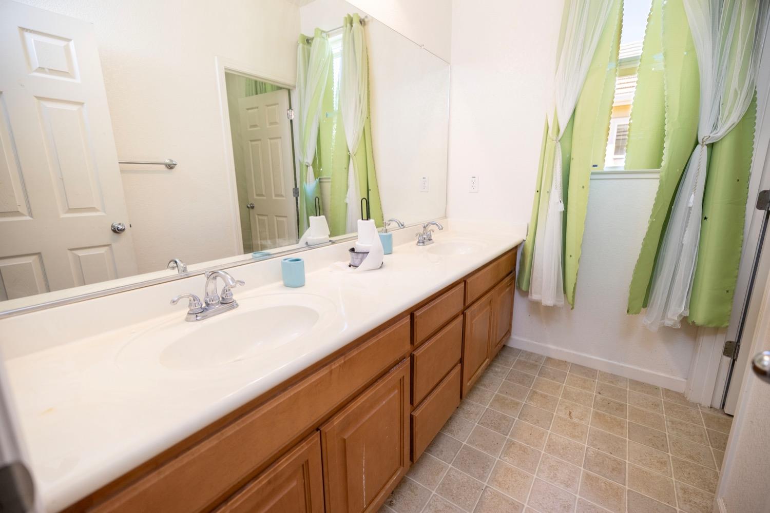 Detail Gallery Image 14 of 34 For 9390 Vintner Cir, Patterson,  CA 95363 - 3 Beds | 2/1 Baths