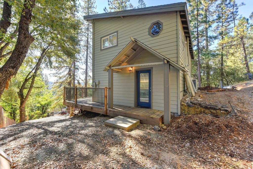 Detail Gallery Image 6 of 38 For 16228 Gold Bug Rd, Nevada City,  CA 95959 - 2 Beds | 2 Baths