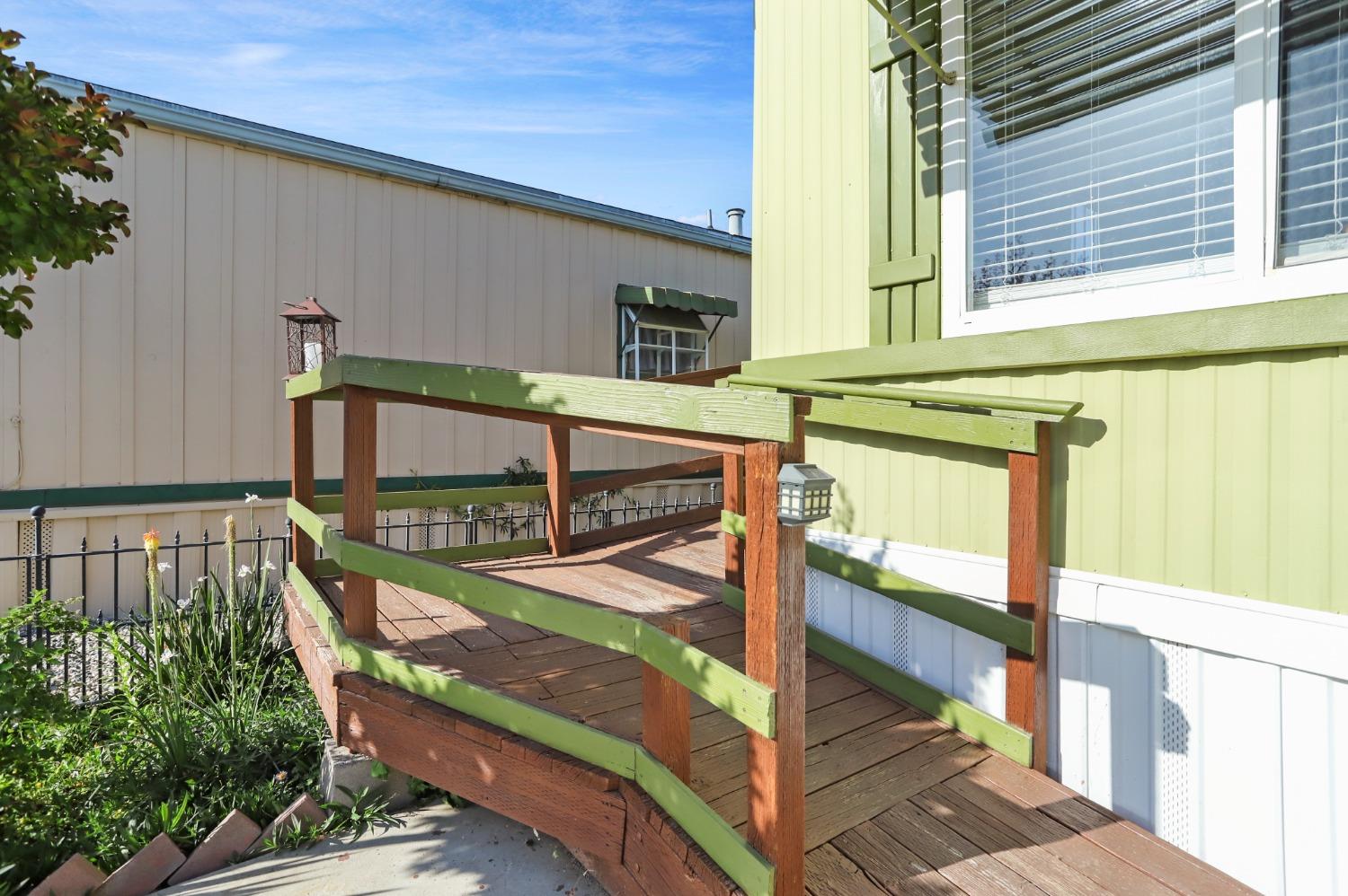 Detail Gallery Image 3 of 33 For 3431 Cherryland Ave 19, Stockton,  CA 95215 - 2 Beds | 2 Baths
