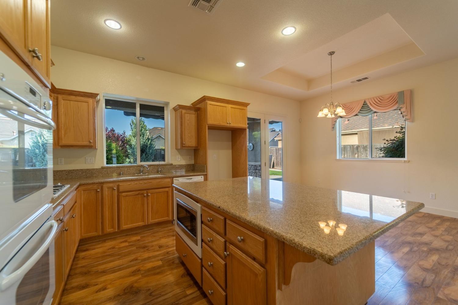 Detail Gallery Image 16 of 38 For 267 Greenstone Way, Ripon,  CA 95366 - 4 Beds | 2 Baths