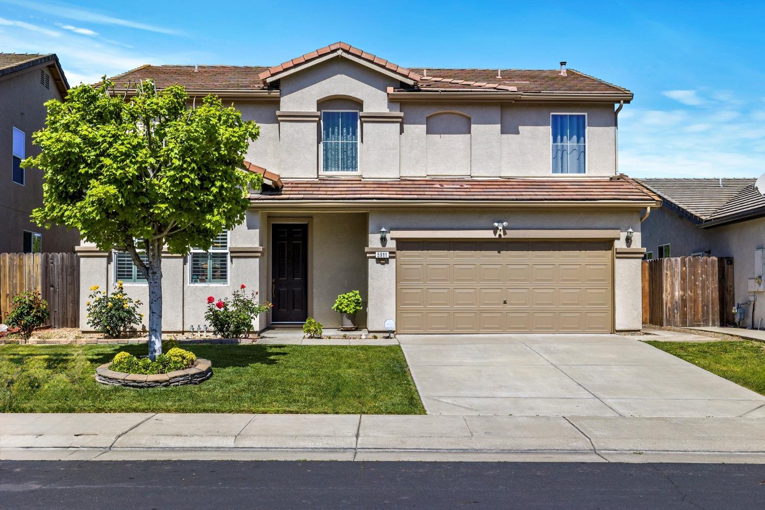 Detail Gallery Image 1 of 43 For 5911 Dresden Way, Stockton,  CA 95212 - 3 Beds | 2/1 Baths