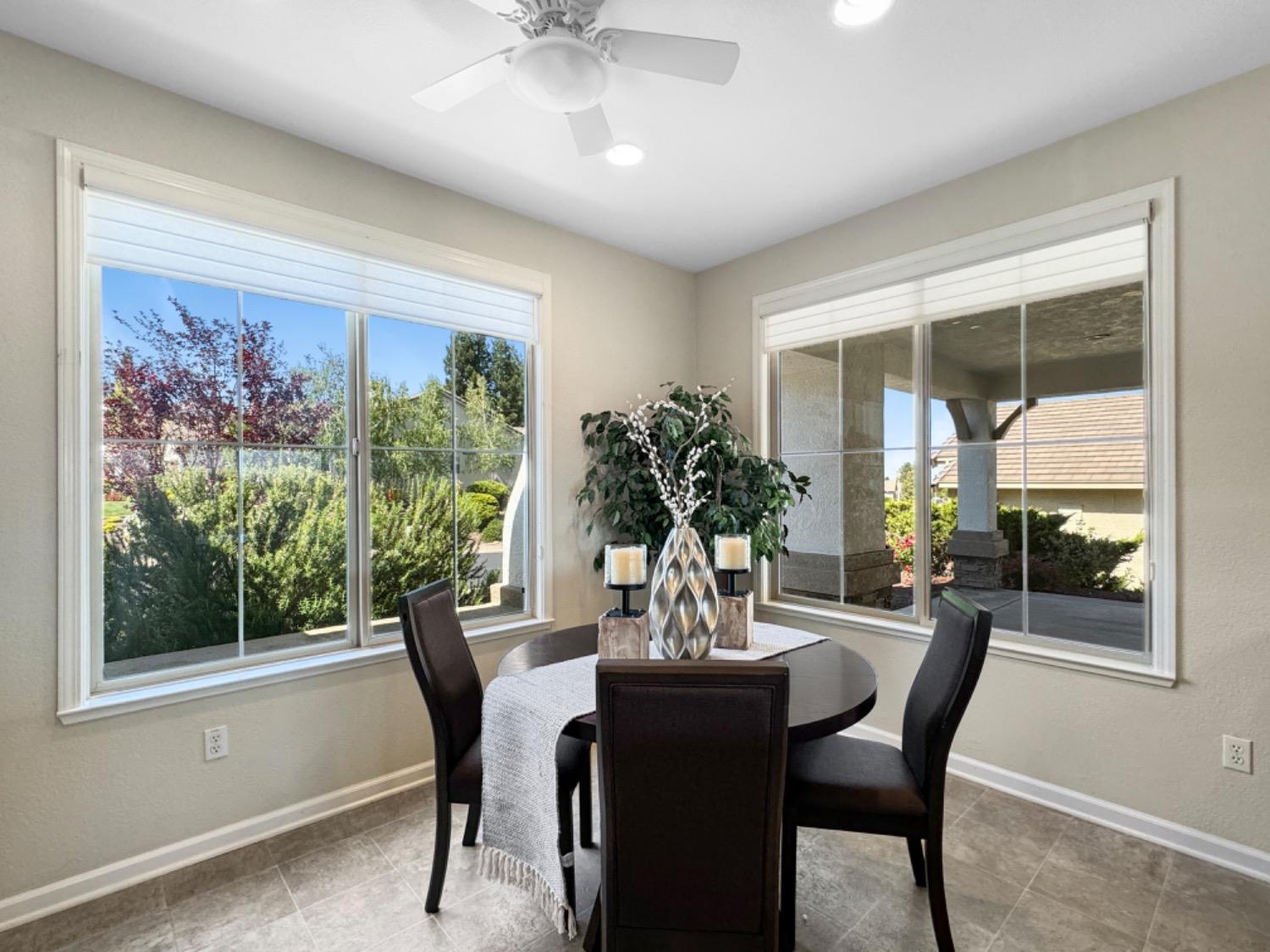 Detail Gallery Image 25 of 56 For 1562 Summerhill Ln, Lincoln,  CA 95648 - 2 Beds | 2 Baths