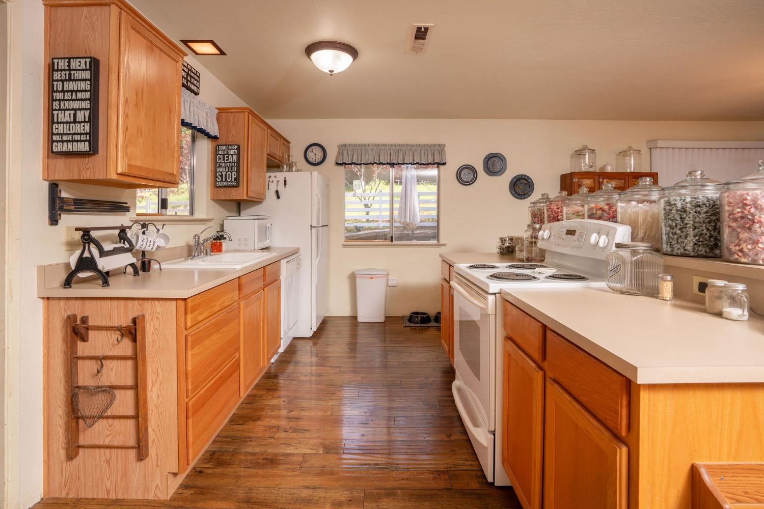 Detail Gallery Image 19 of 48 For 11464 Banner Lava Cap, Nevada City,  CA 95959 - 3 Beds | 2 Baths