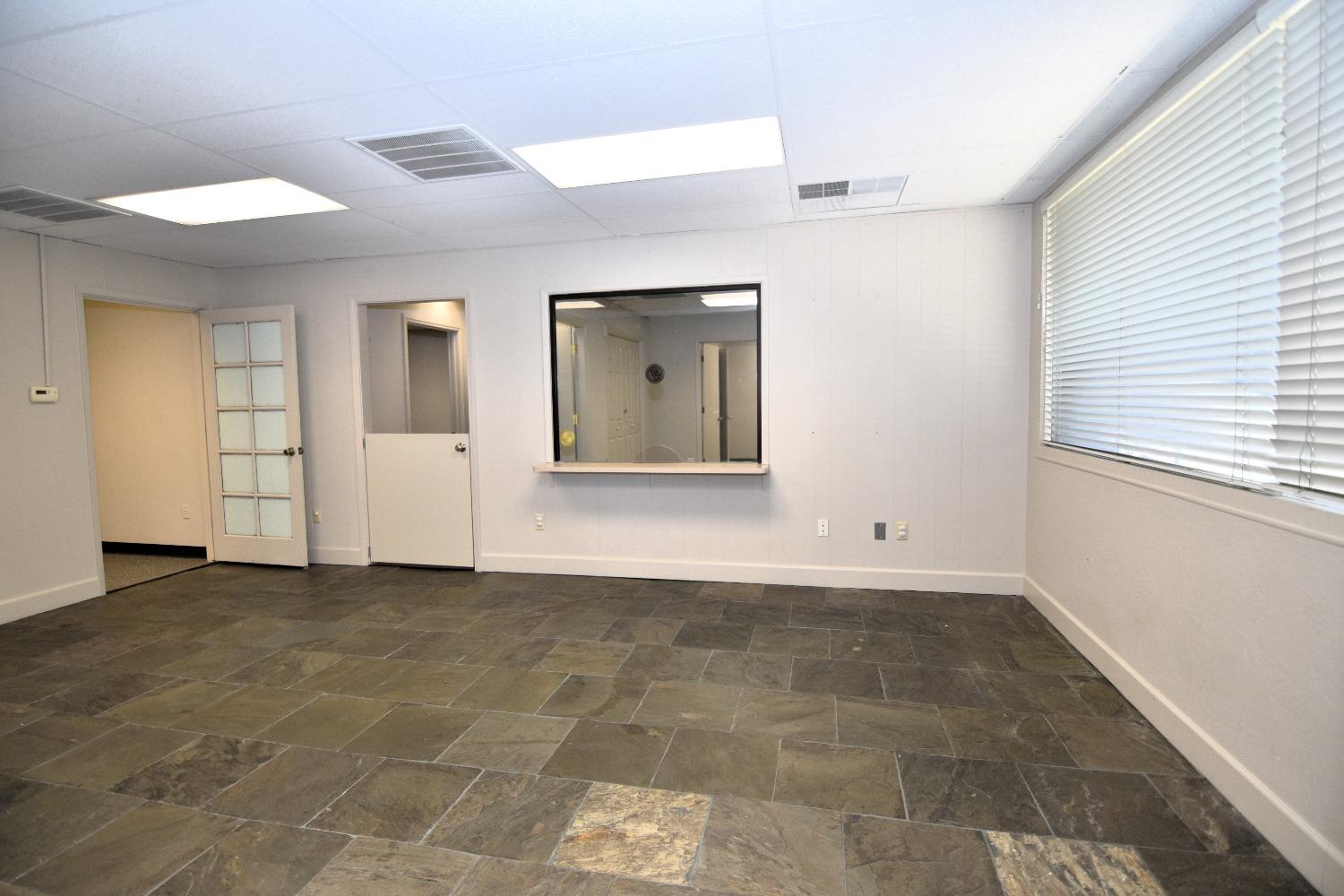 Detail Gallery Image 9 of 18 For 2925 Niagra St #2 & 3,  Turlock,  CA 95382 - – Beds | – Baths