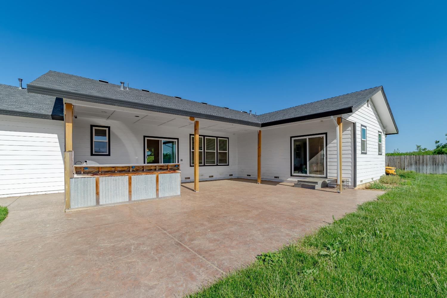 Detail Gallery Image 8 of 47 For 602 Larkin Rd, Gridley,  CA 95948 - 3 Beds | 2 Baths