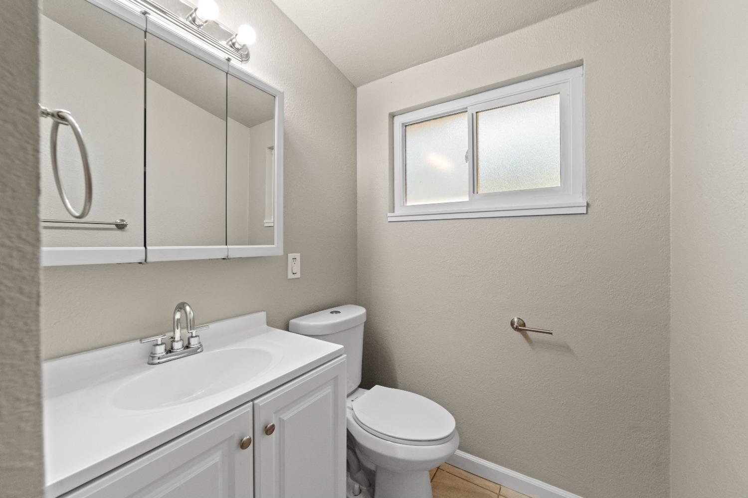 Detail Gallery Image 27 of 54 For 612 Mayfair Dr, Roseville,  CA 95678 - 3 Beds | 2 Baths