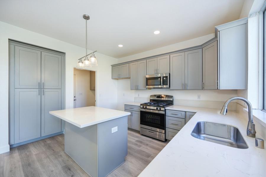 Detail Gallery Image 16 of 38 For 23 Windcatcher Ct, Sacramento,  CA 95834 - 4 Beds | 2/1 Baths