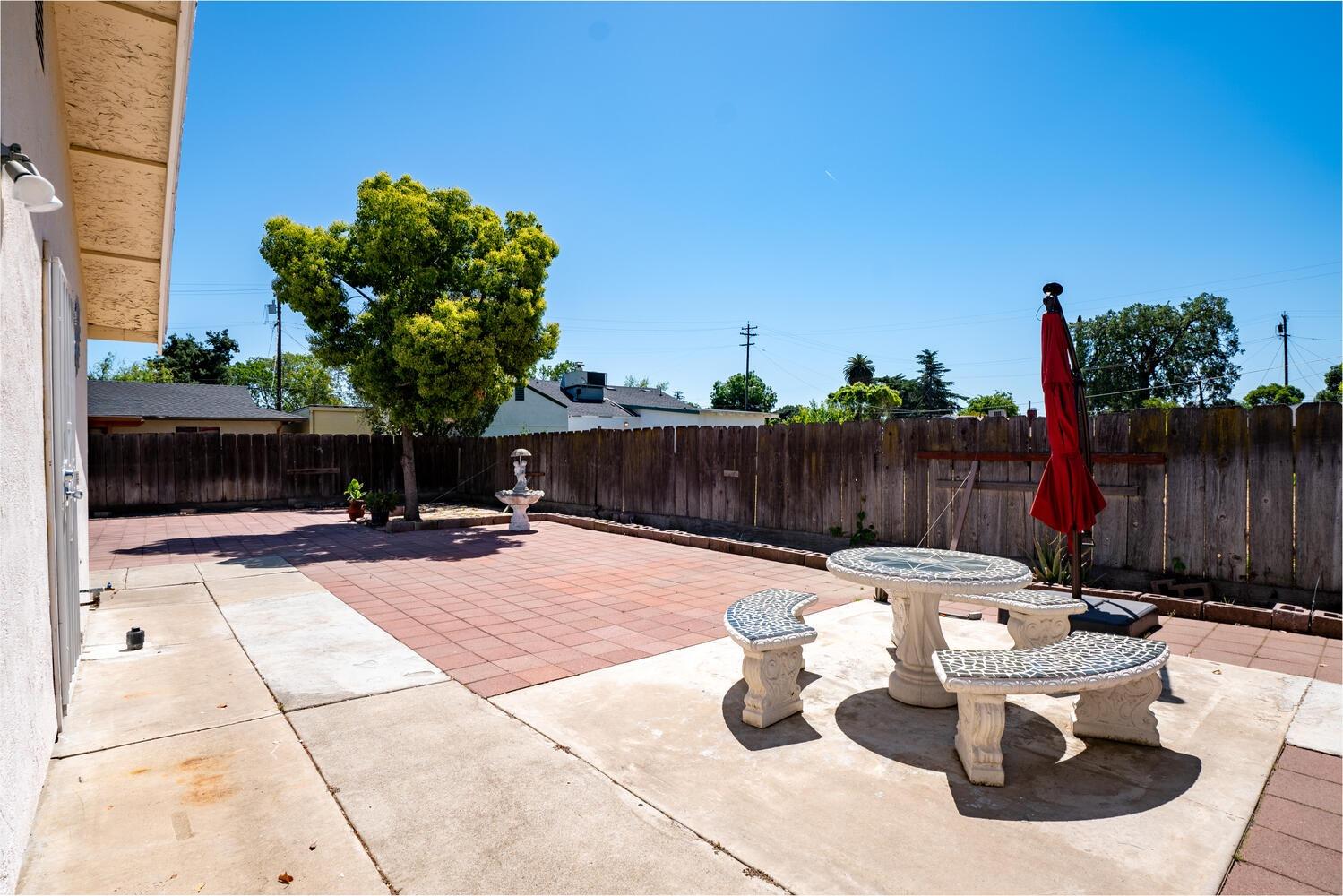 Detail Gallery Image 34 of 40 For 802 W Center St, Manteca,  CA 95337 - 4 Beds | 2 Baths