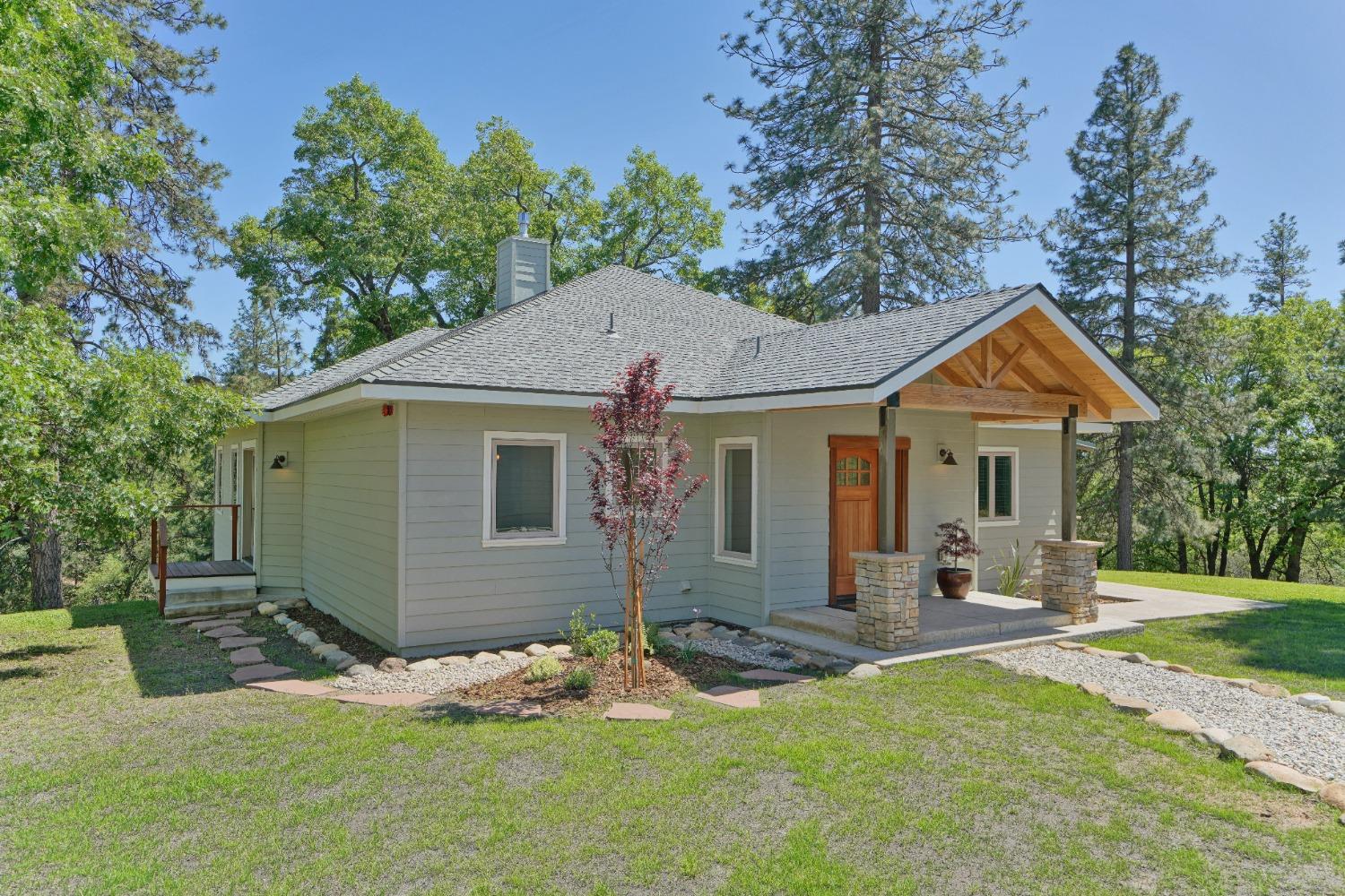 Detail Gallery Image 2 of 63 For 4342 Savage Rd, Placerville,  CA 95667 - 2 Beds | 2 Baths